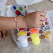 Maletín témperas 18 colores