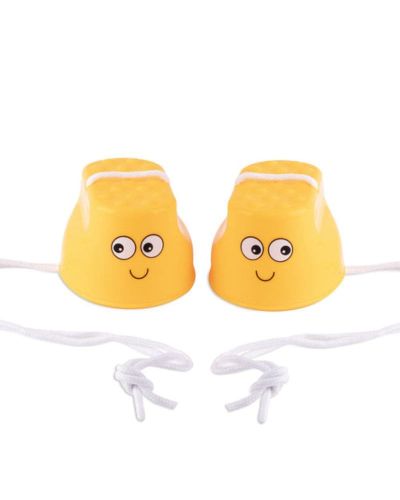 Juego de zancos con cuerda