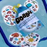 Juego Dobble impermeable para la playa