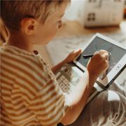 Tableta de dibujo animales portátil para entretener solo.