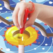 Laberinto Espacial y Tablero de Tangram